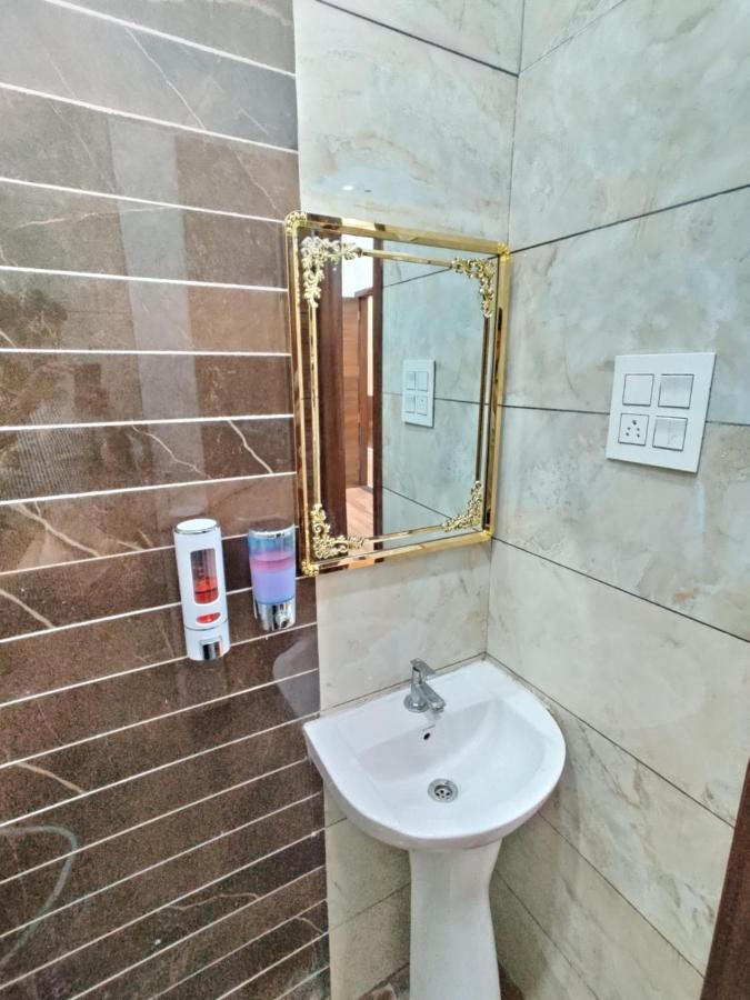 Guntas Residency Hotel Amritsar Exterior foto