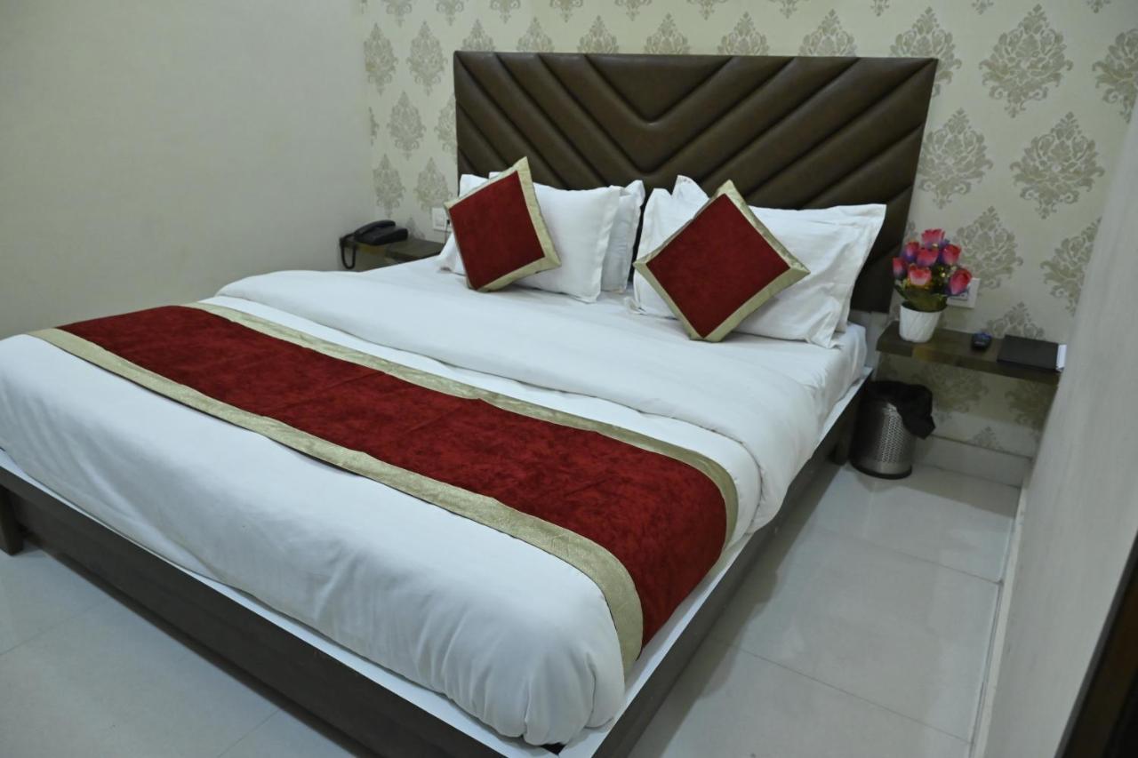 Guntas Residency Hotel Amritsar Exterior foto