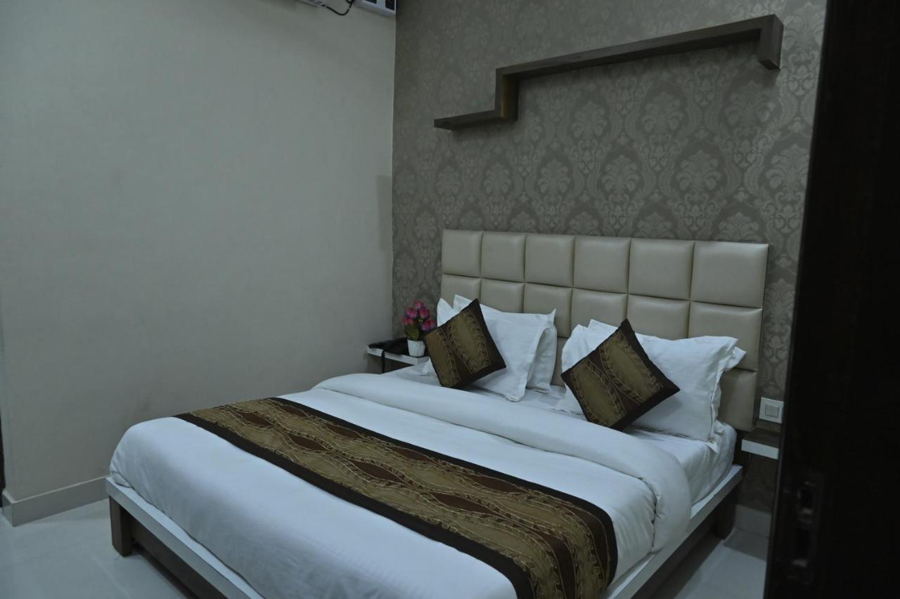 Guntas Residency Hotel Amritsar Exterior foto