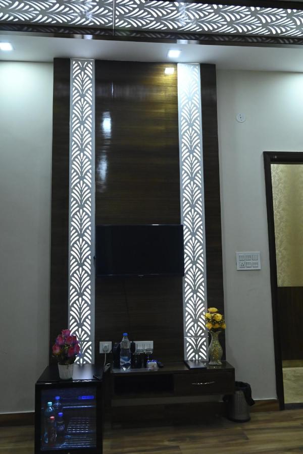 Guntas Residency Hotel Amritsar Exterior foto