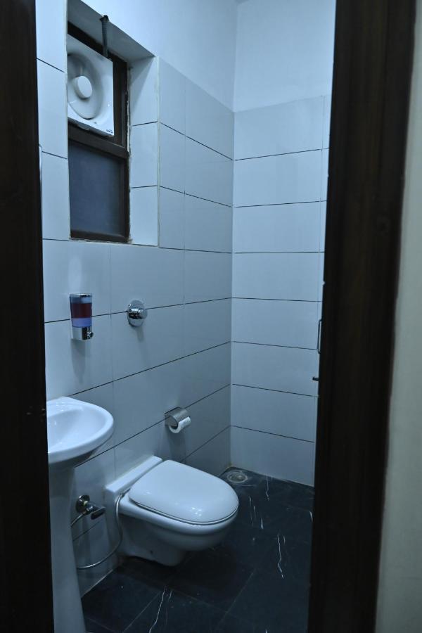Guntas Residency Hotel Amritsar Exterior foto