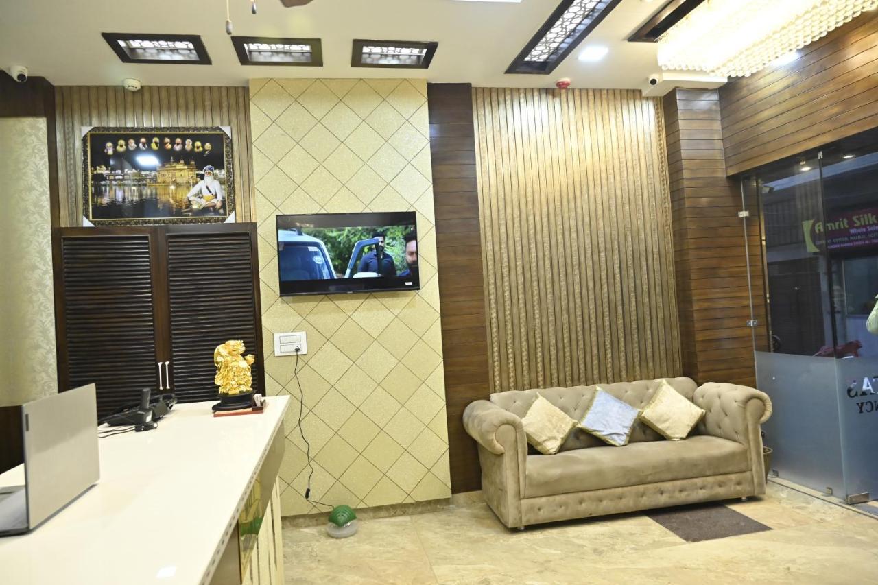 Guntas Residency Hotel Amritsar Exterior foto